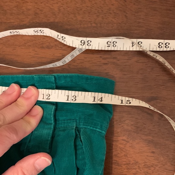 Vintage 80s green corduroy front button midi skirt. - Picture 7 of 7